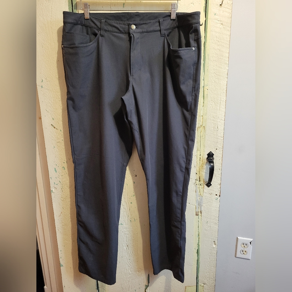 Lululemon Athletica Men's Black Pants